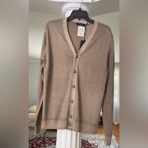 Daniel Fiesoli Men's Tan Cardigan Sweateer size medium, long sleeve.